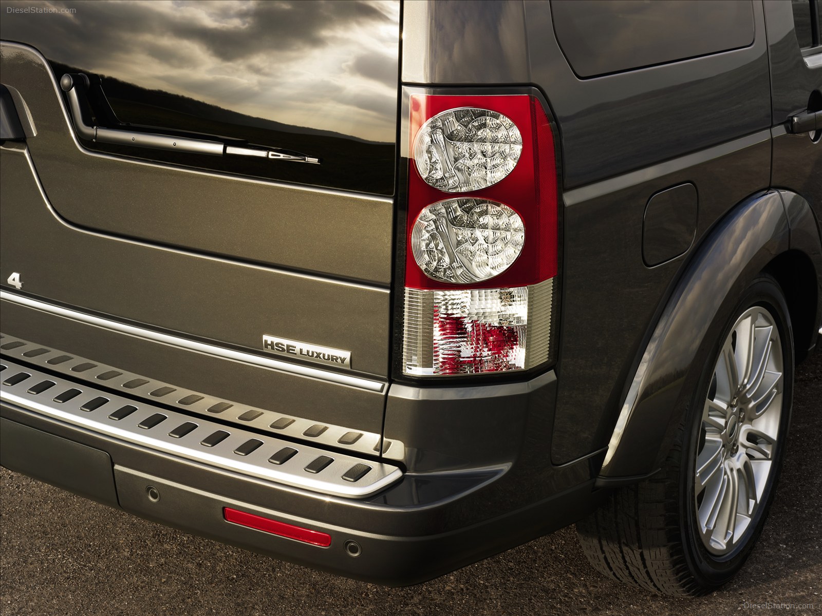 Land Rover Discovery 4 HSE Luxury Limited Edition 2012 Land Rover Discovery 4 HSE Luxury Limited Edition 2012